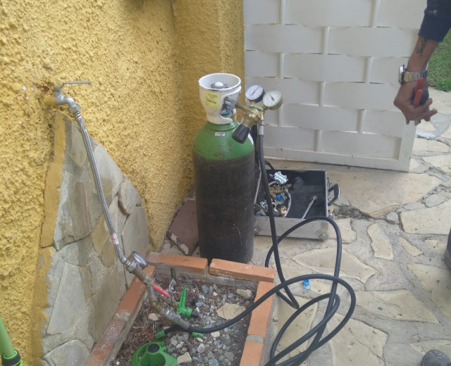 Localización de fuga de gas en L'Eliana